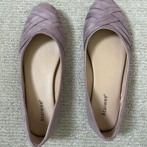 Ataiwee Women's Mauve Flats